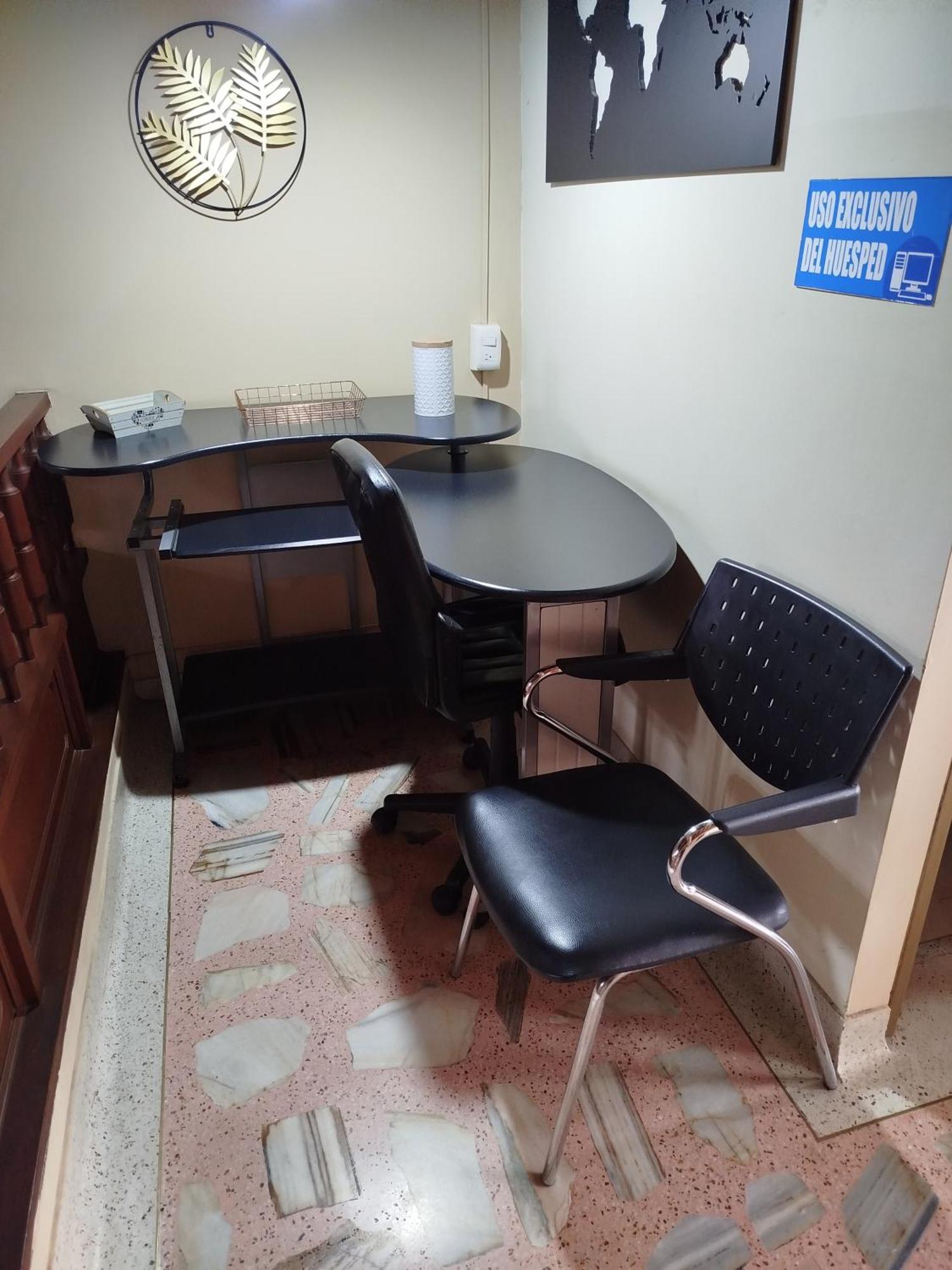 Hotel Casa Aragon Картаго Екстериор снимка