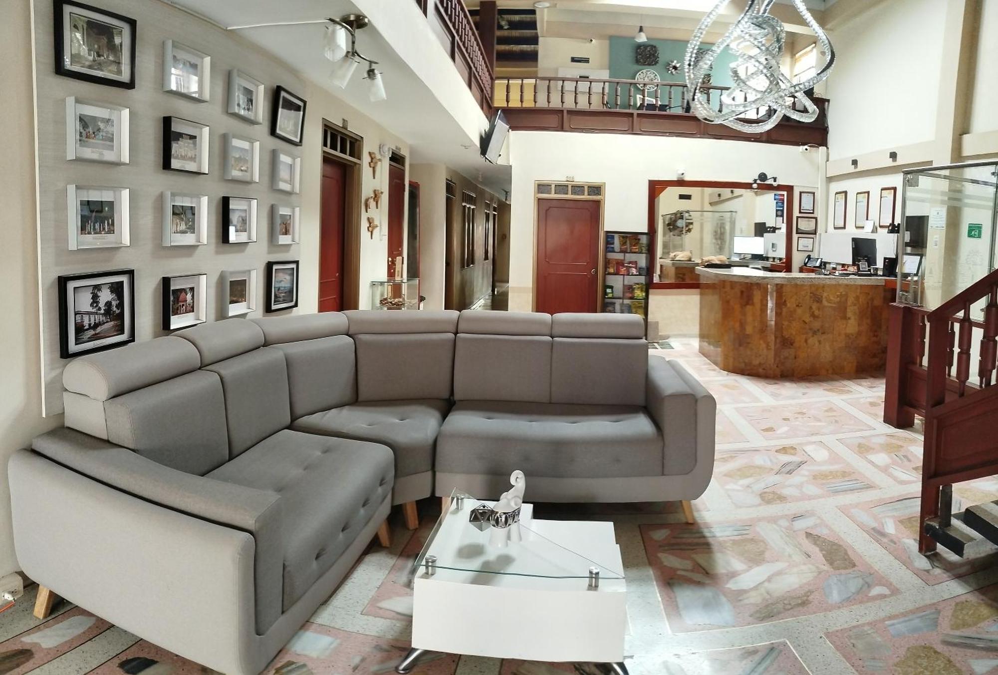 Hotel Casa Aragon Картаго Екстериор снимка
